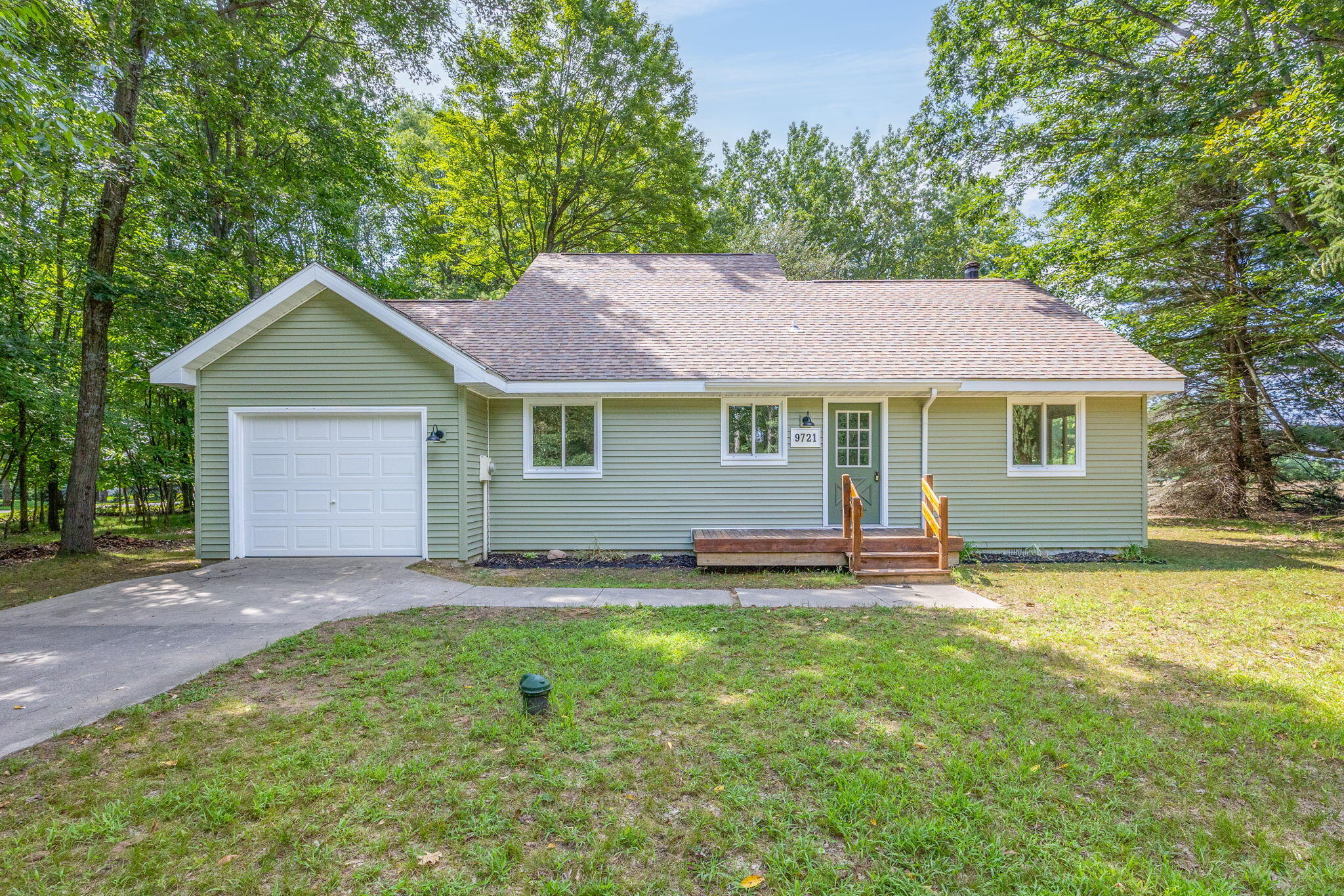 Property Photo: 9721 Willow Road MI 49346