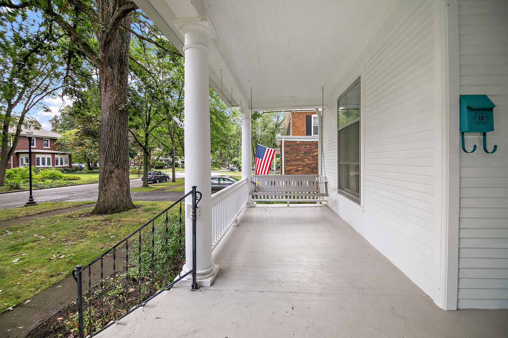 Property Photo:  863 S Greenwood Avenue  IL 60901 