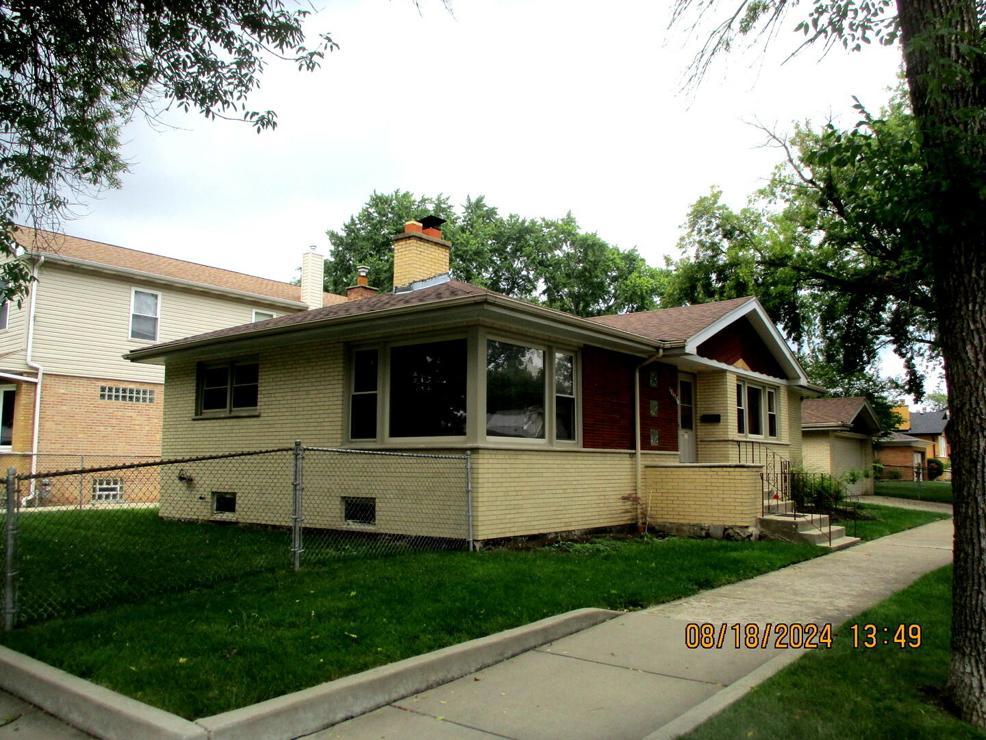 Property Photo:  10459 S Hamlin Avenue  IL 60655 