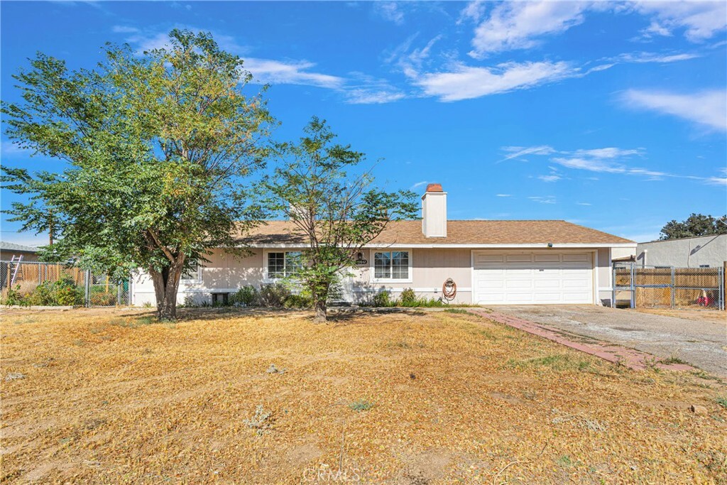 Property Photo:  10642 Manhasset Road  CA 92308 