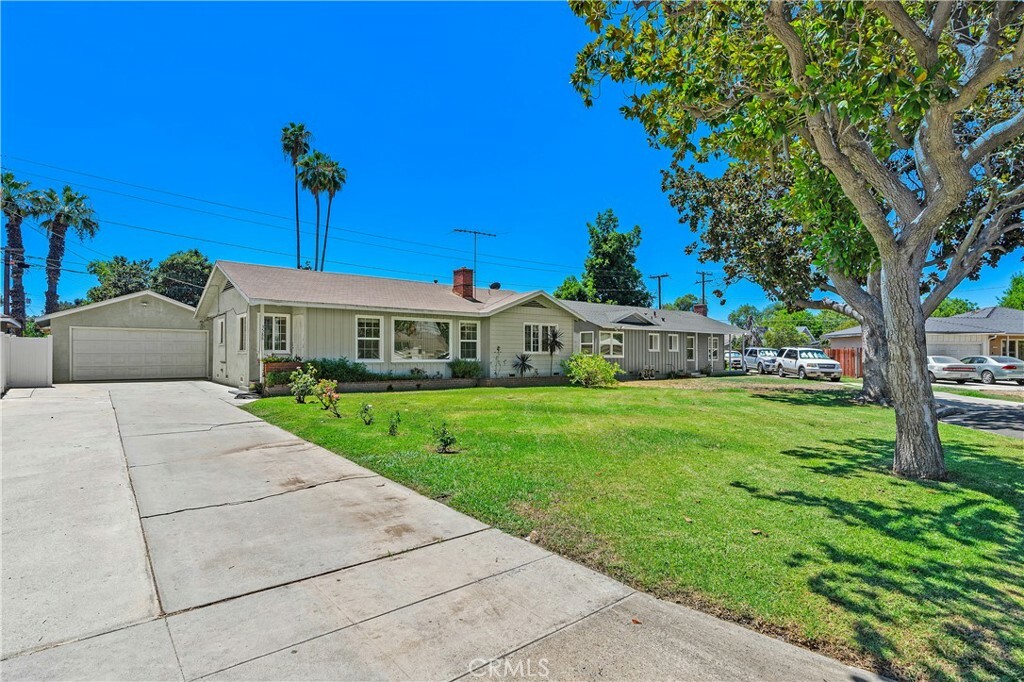 3588 Cheryl Way  Riverside CA 92506 photo