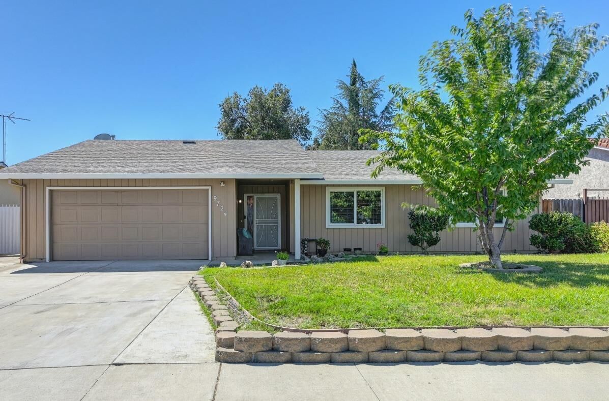 Property Photo: 9724 Tralee Way CA 95624