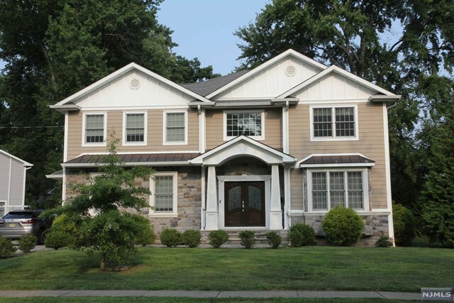 Property Photo:  10 Cranford Road  NJ 07452 