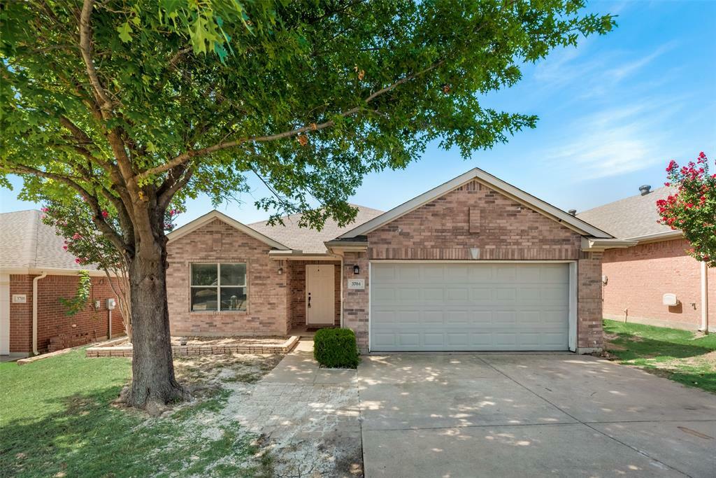 Property Photo:  3704 Sapphire Street  TX 76244 