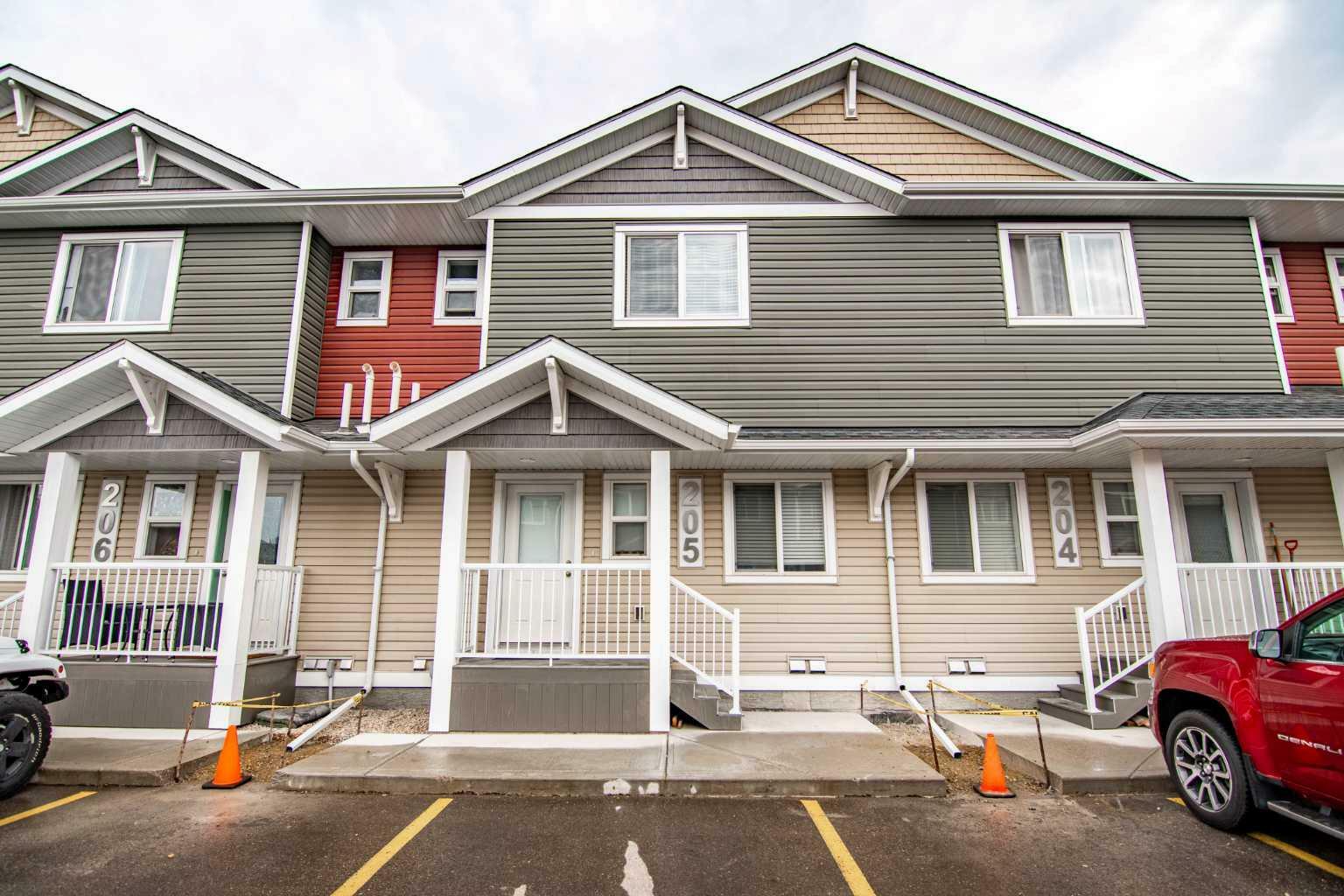 Property Photo:  148 Vanier Drive 205  AB T4R 0V1 