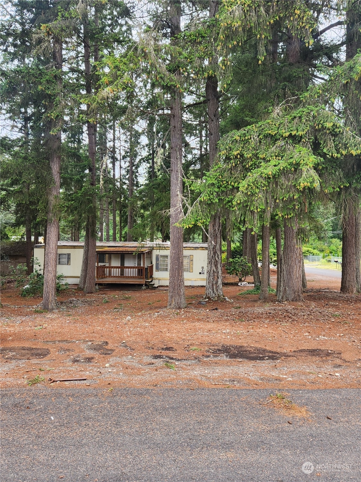 Property Photo:  24952 51st Avenue E  WA 98338 