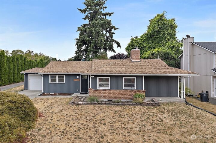 Property Photo:  5501 E E Street  WA 98404 