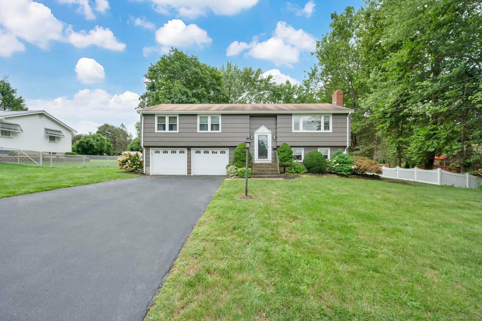 Property Photo:  29 Purdue Lane  CT 06108 