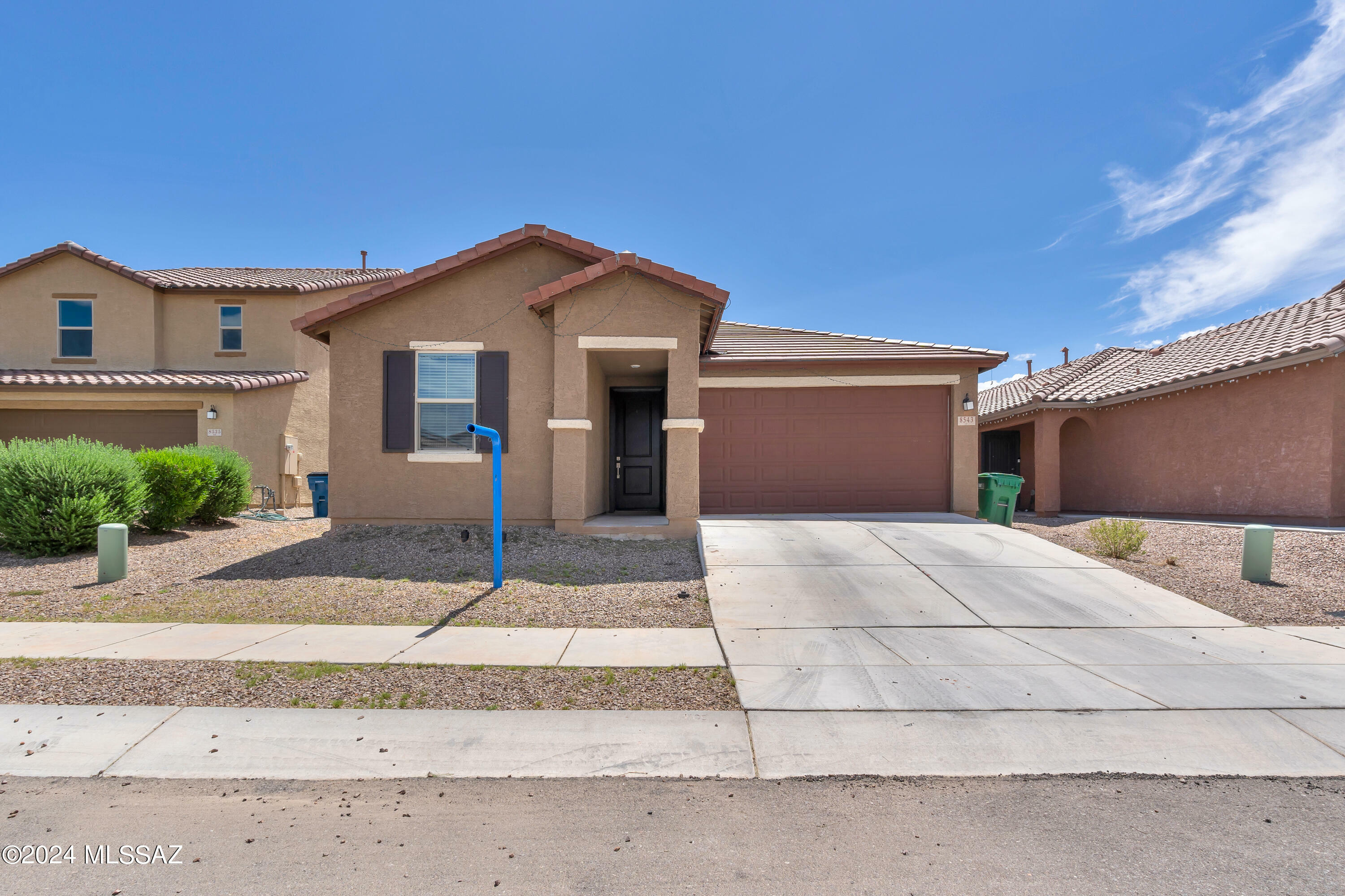 Property Photo:  8543 W Jackdaw Court  AZ 85757 