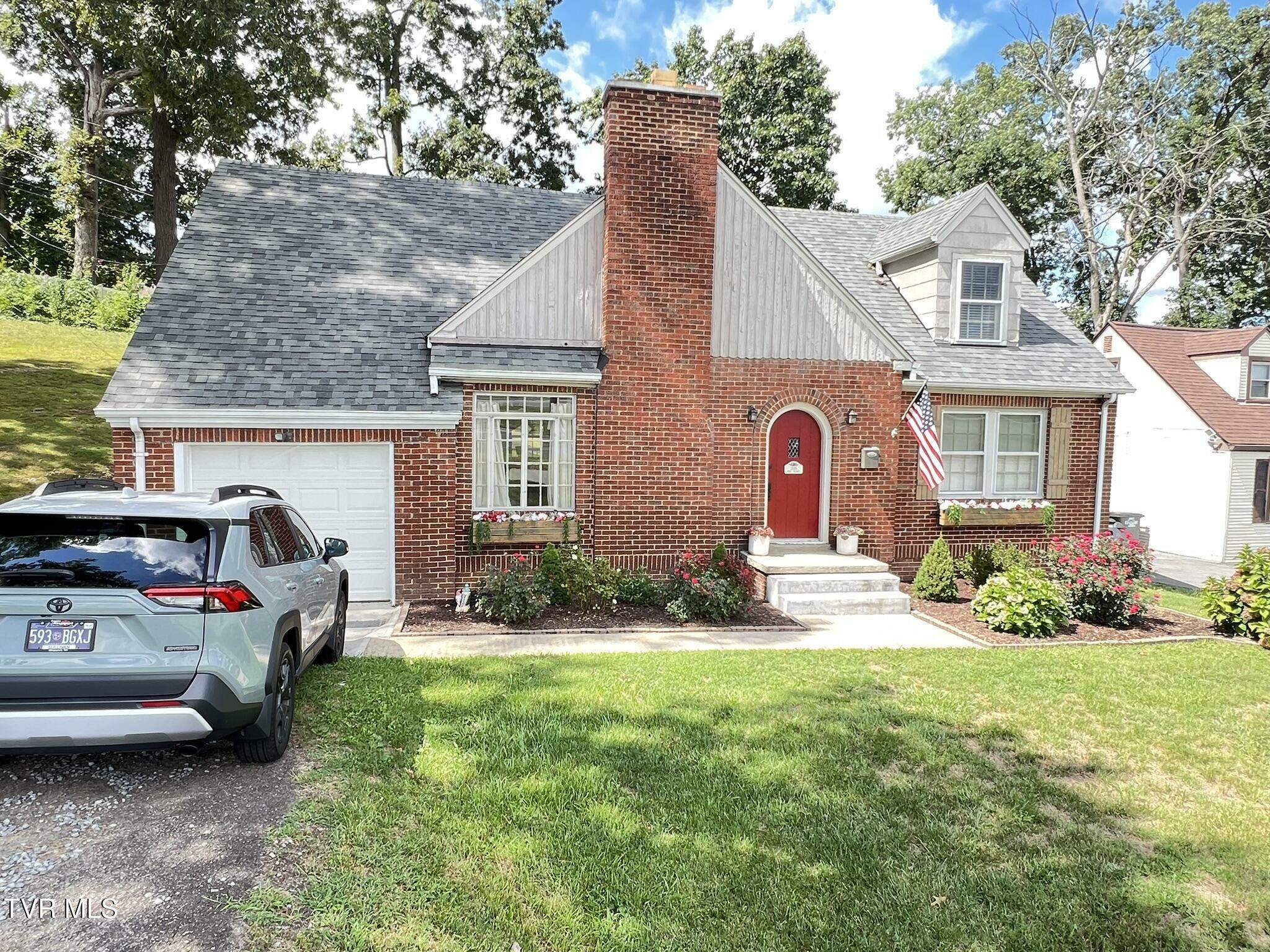 Property Photo:  2116 Fort Henry Drive  TN 37664 