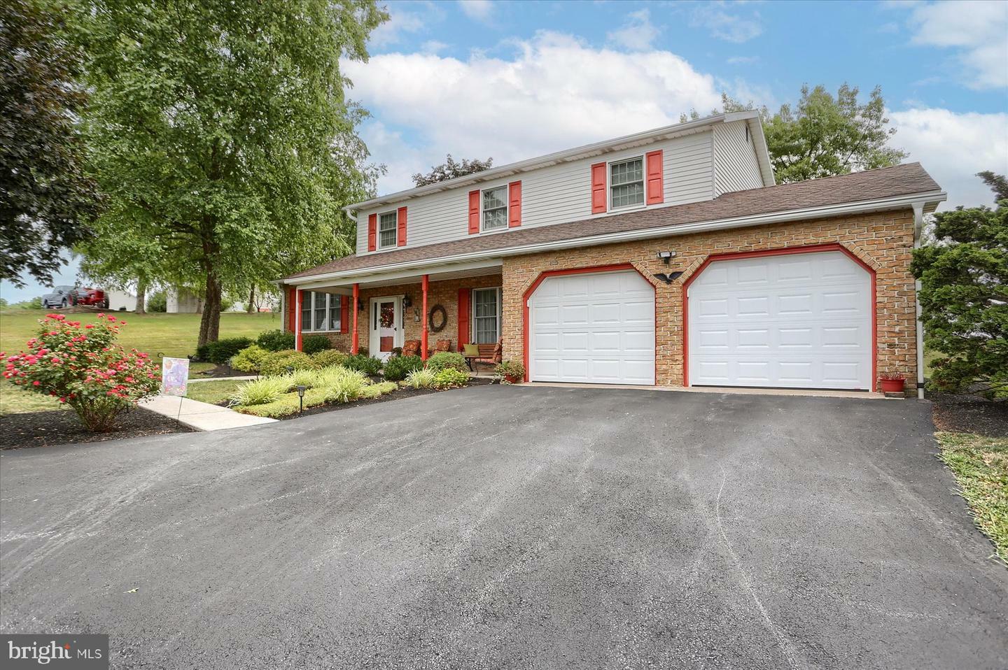 Property Photo:  70 Golf Course Road  PA 17019 