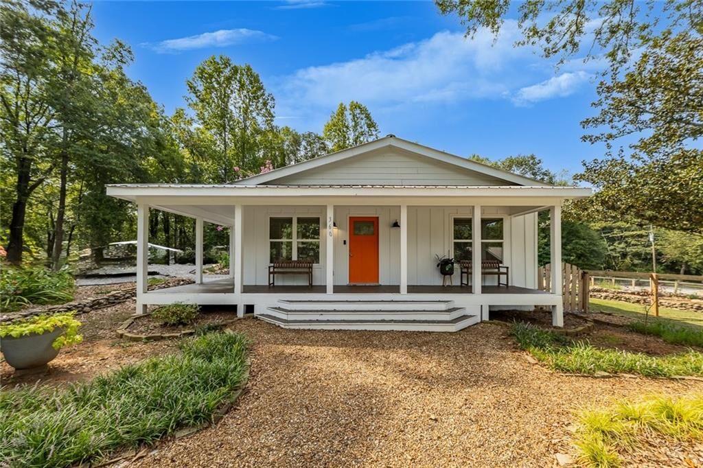 Property Photo:  360 Cloud Circle  GA 30115 
