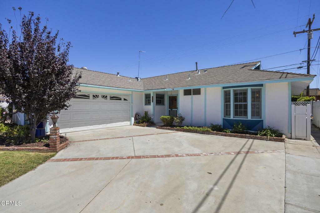 Property Photo:  264 S Brookshire Avenue  CA 93003 