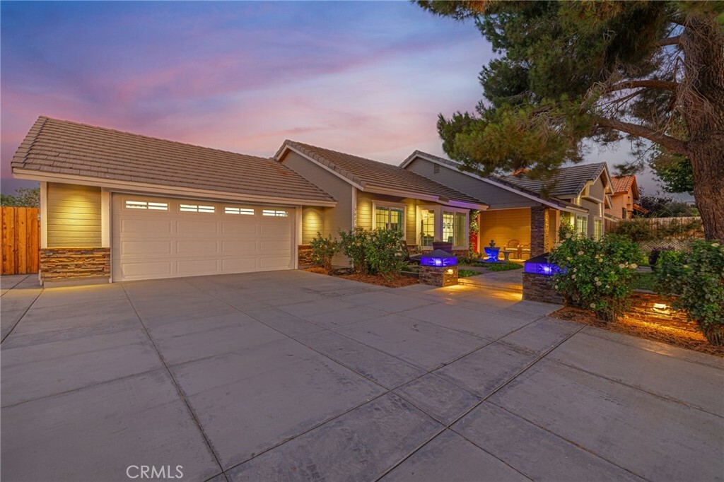 Property Photo: 36232 43rd Street E CA 93552