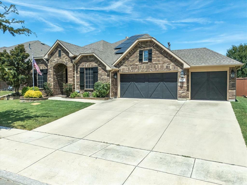 Property Photo:  645 Fall Wood Trail  TX 76131 