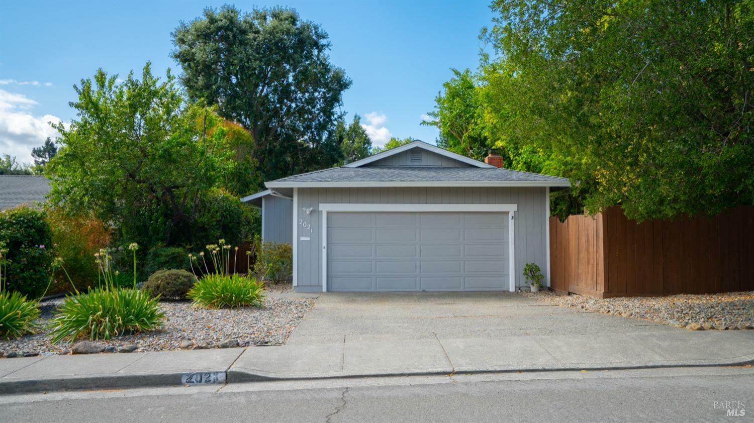 Property Photo:  2021 Feliz Road  CA 94945 