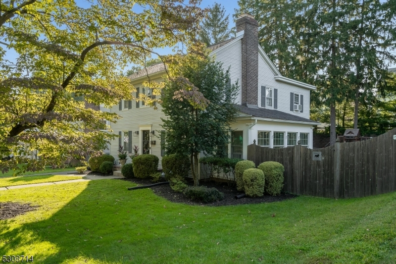 Property Photo:  660 Hillcrest Blvd  NJ 08865 