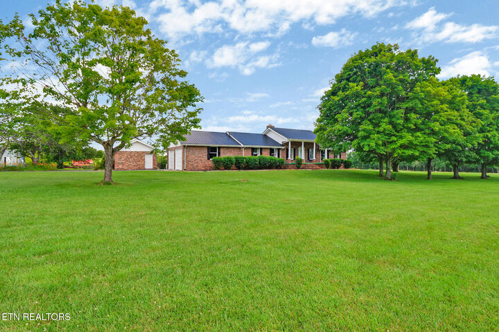 Property Photo:  843 Dunbar Rd  TN 38572 