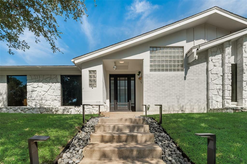 Property Photo:  1401 Woodvine Drive  TX 76040 