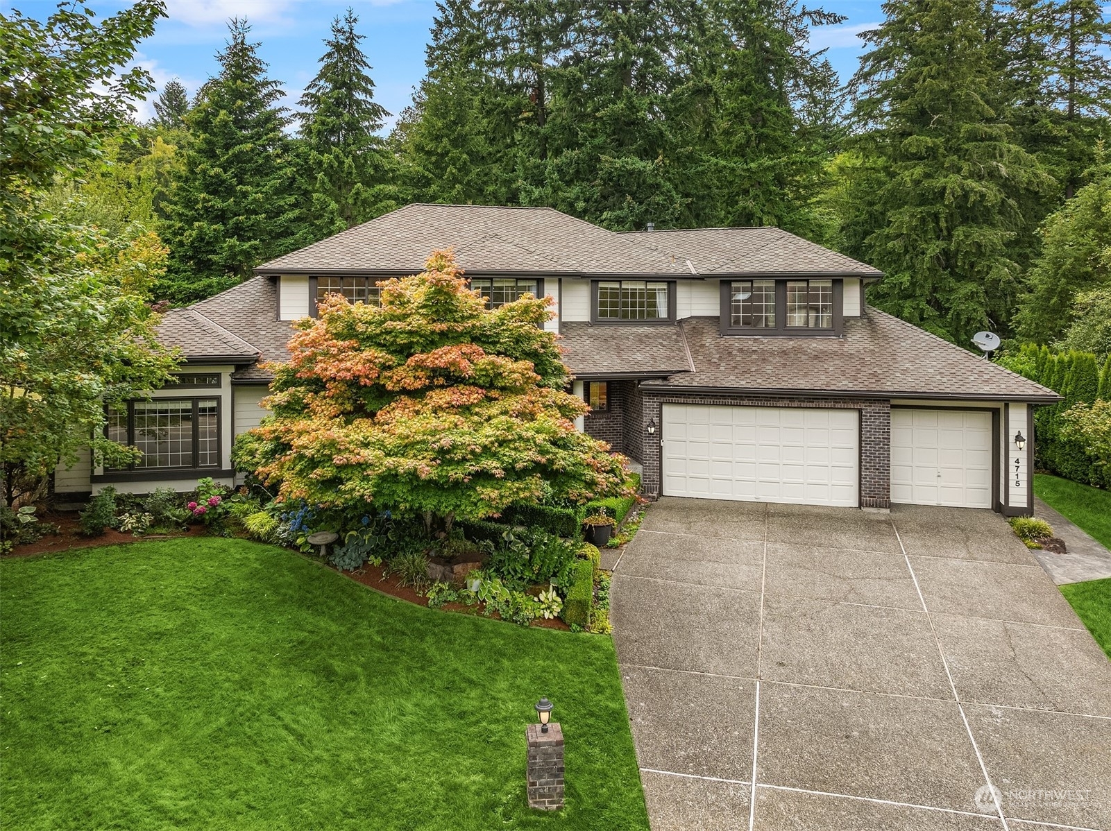 4715 229th Place SE  Sammamish WA 98075 photo