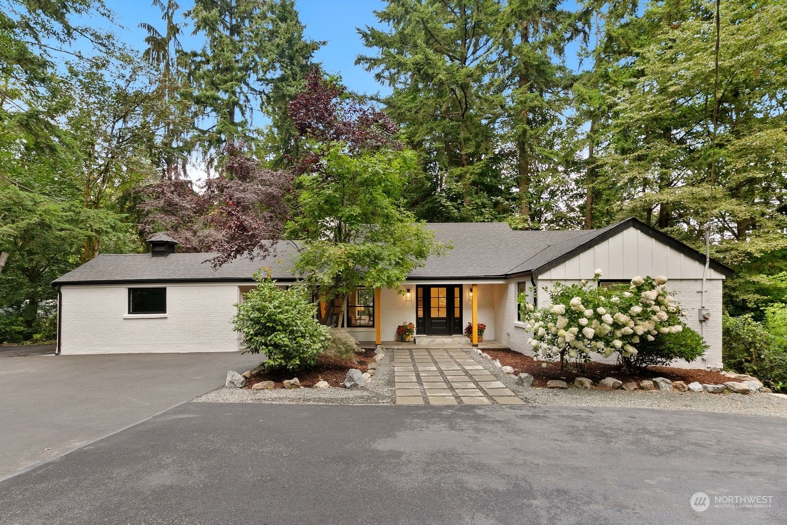 18304 28th Avenue NE  Lake Forest Park WA 98155 photo