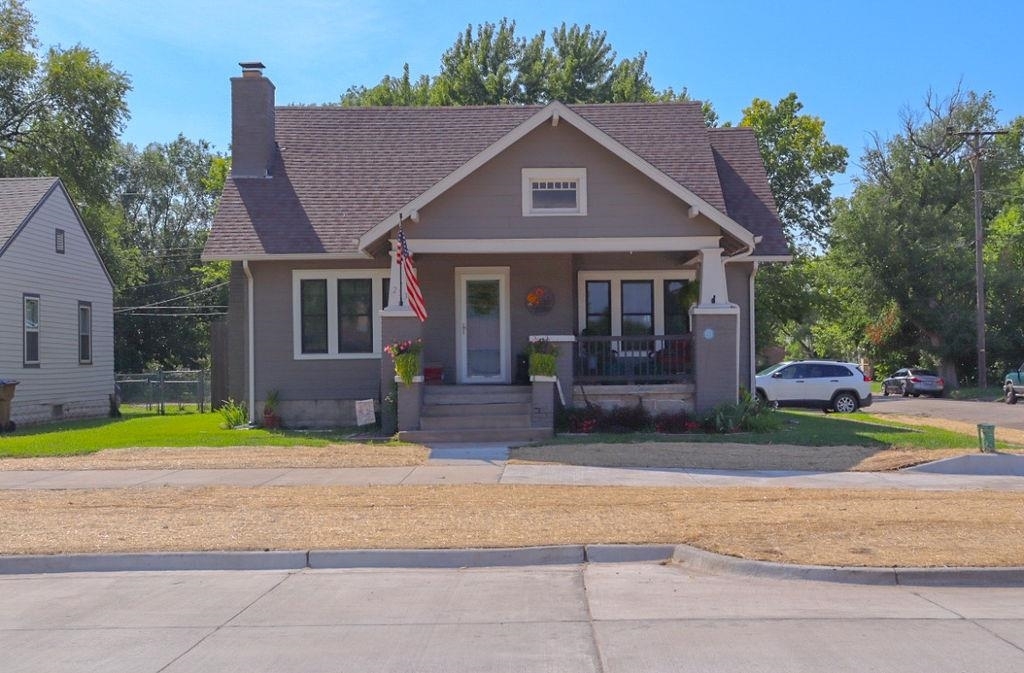 Property Photo:  233 N Meridian Ave  KS 67147 