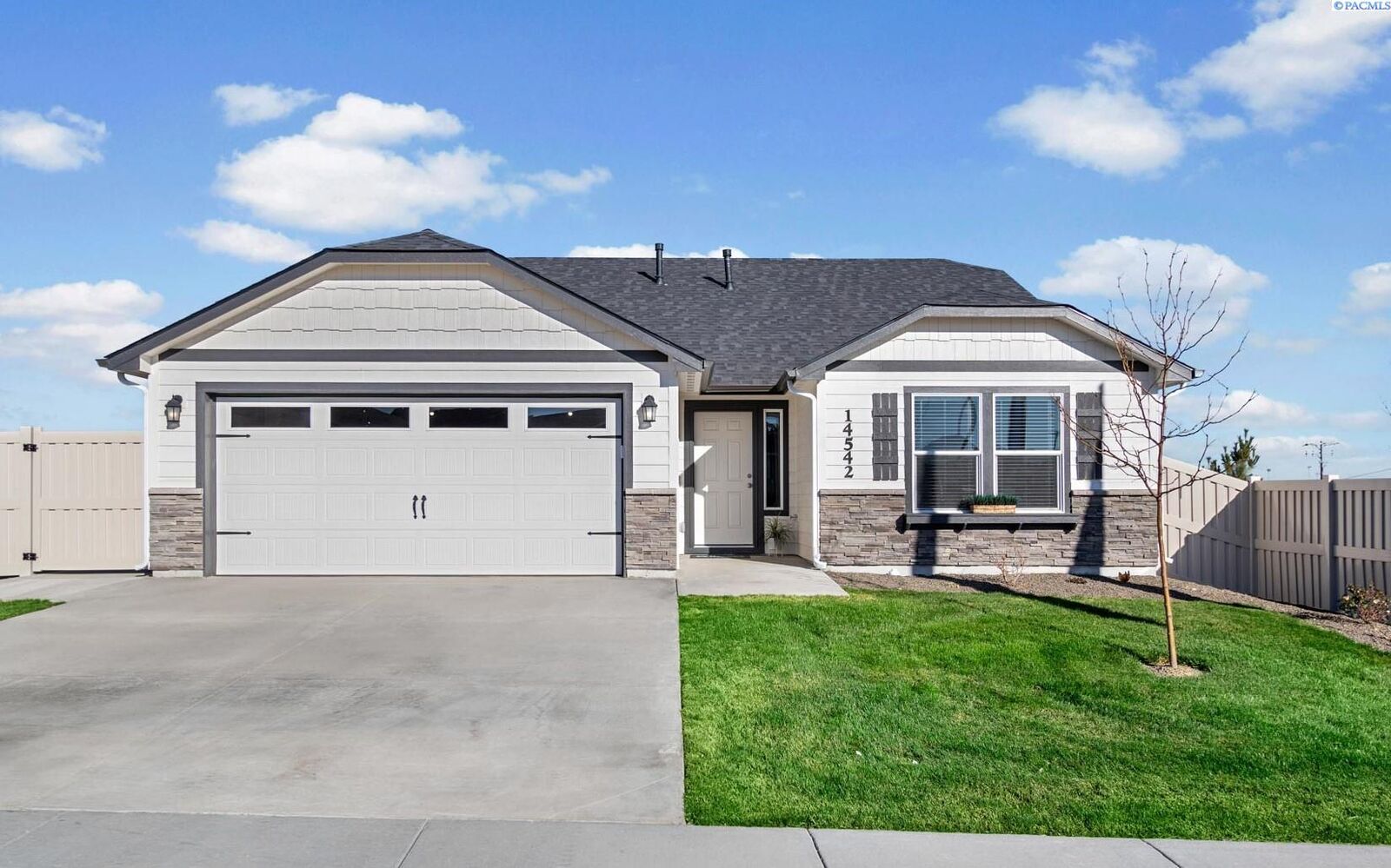 Property Photo: 764 Snowking Street WA 99352