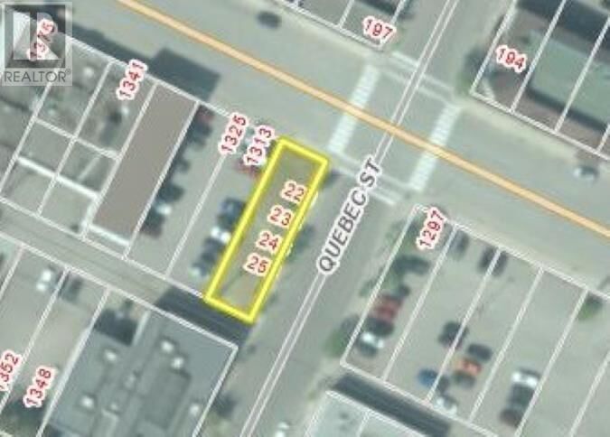 225 Quebec Street — photo 1