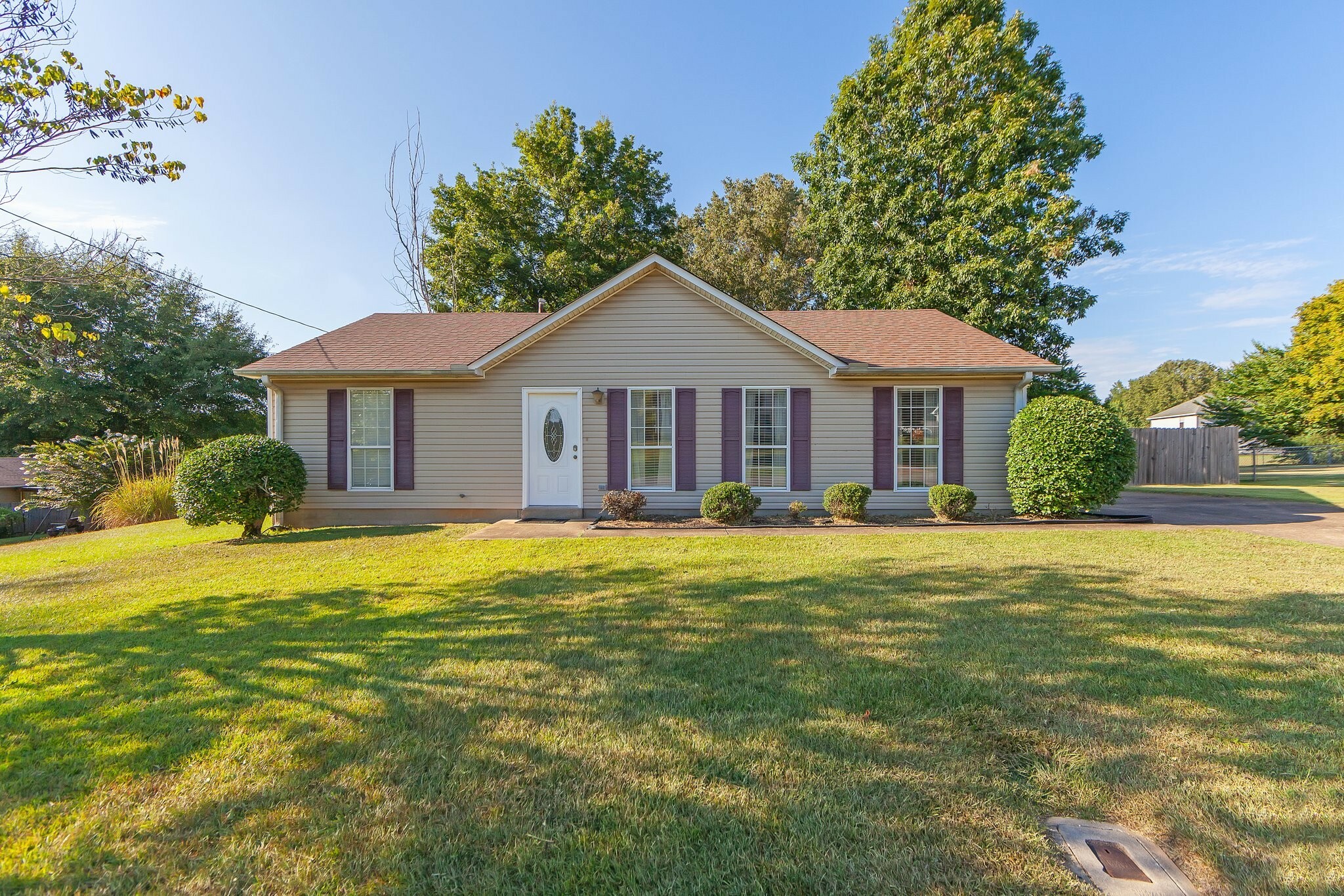 Property Photo:  120 Lost Creek Dr  TN 38305 