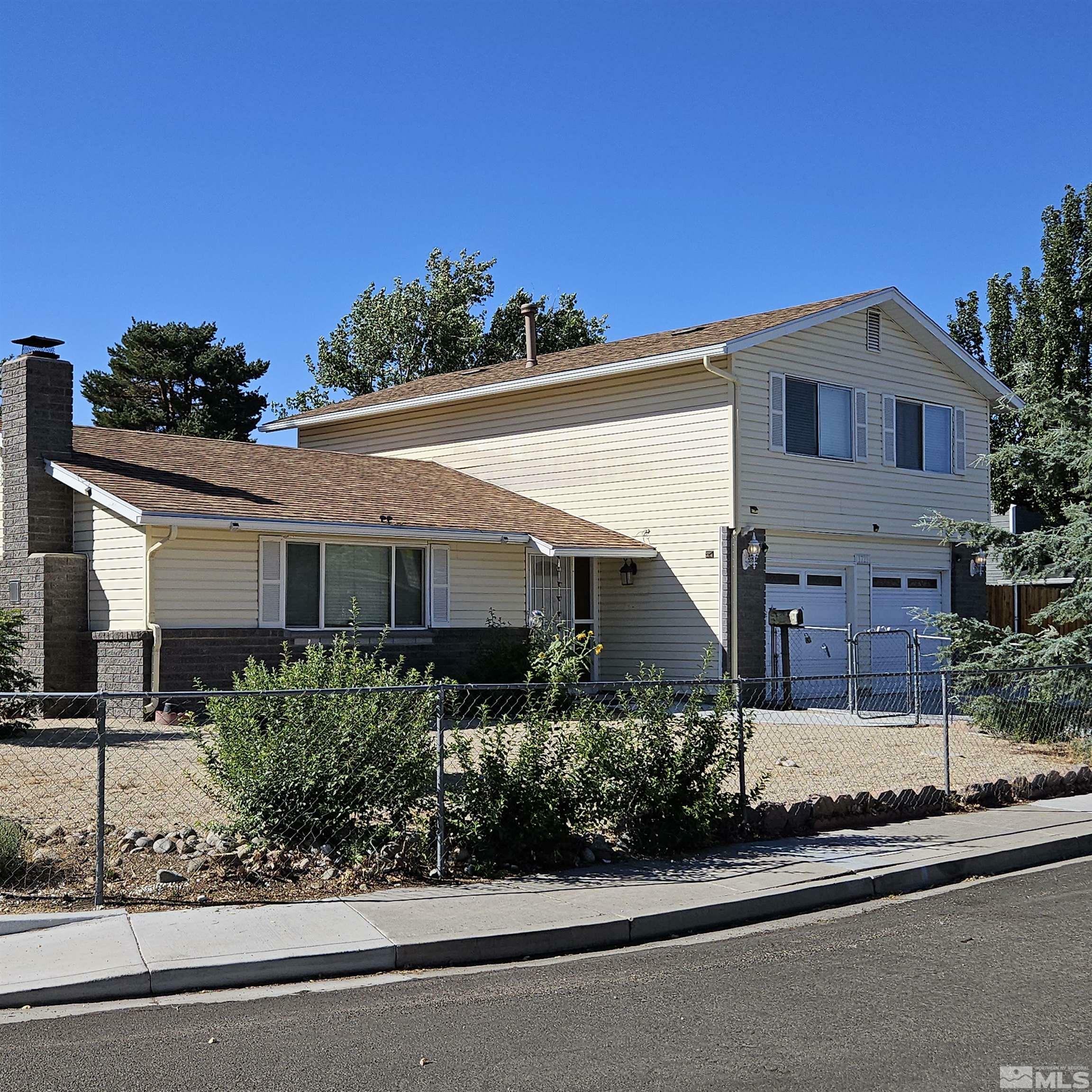 Property Photo:  1721 Bonita Vista Drive  NV 89434 