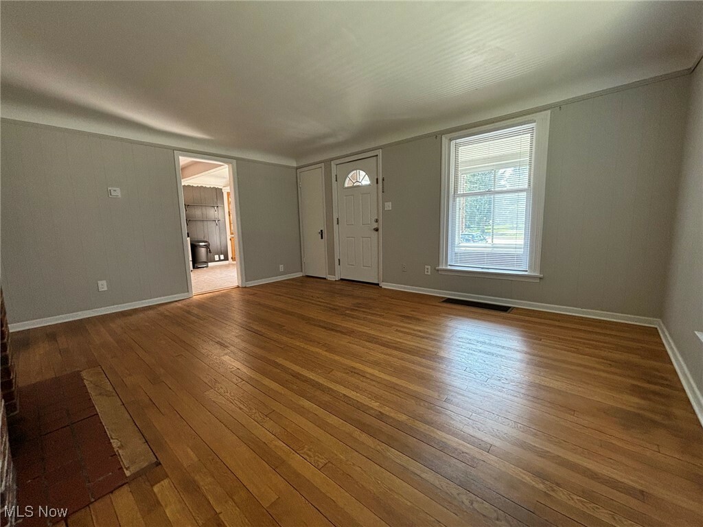 Property Photo:  847 Lloyd Road  OH 44092 