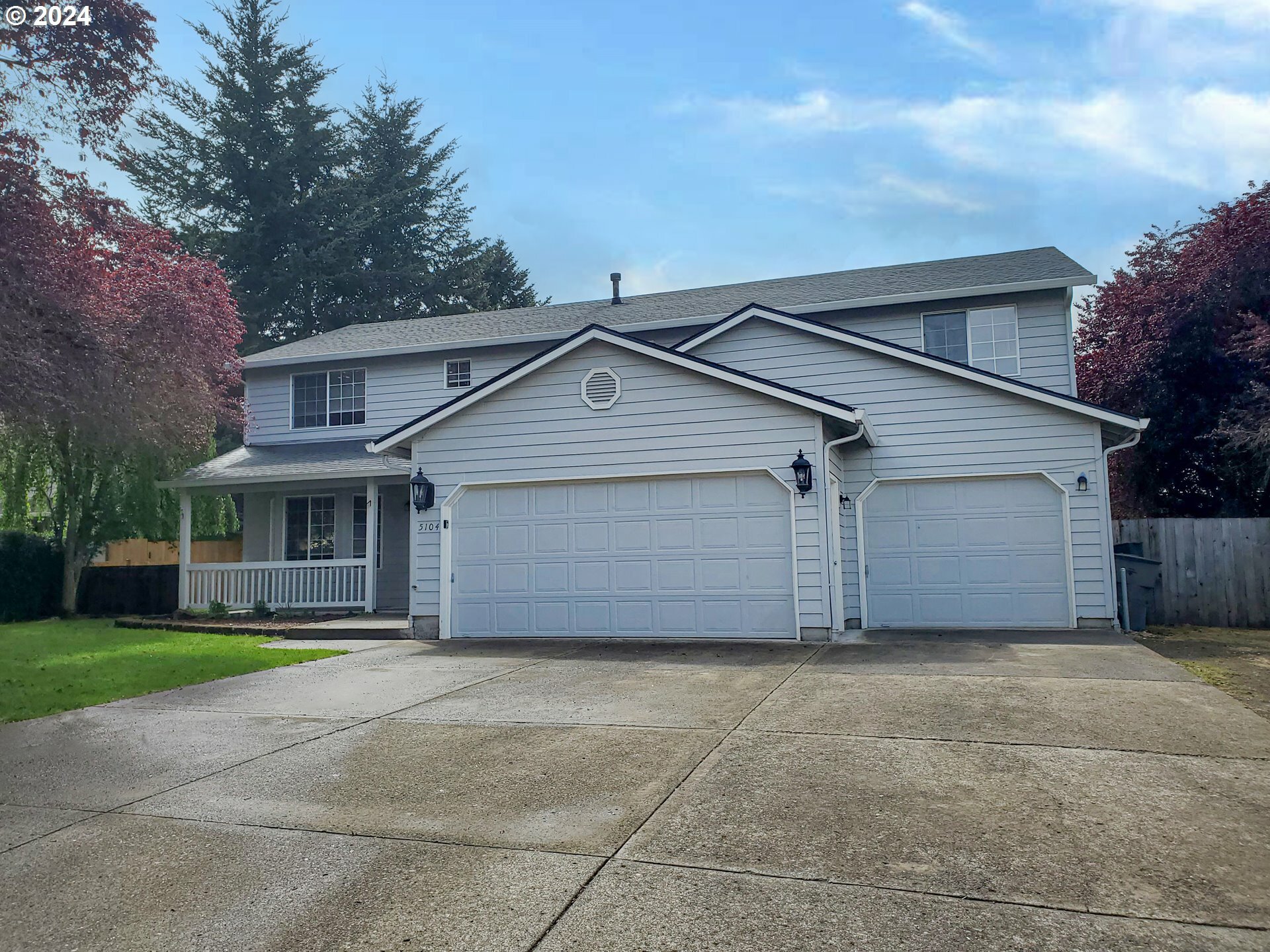 Property Photo:  5104 NE 141st Ct  WA 98682 