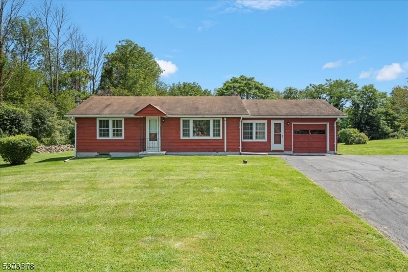 Property Photo:  52 Sand Hill Rd  NJ 07462 