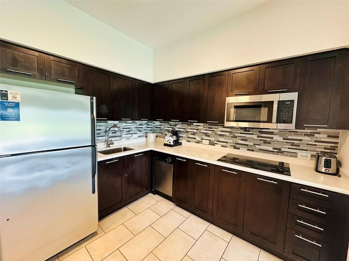 Property Photo: 225 Celebration Place 220 FL 34747
