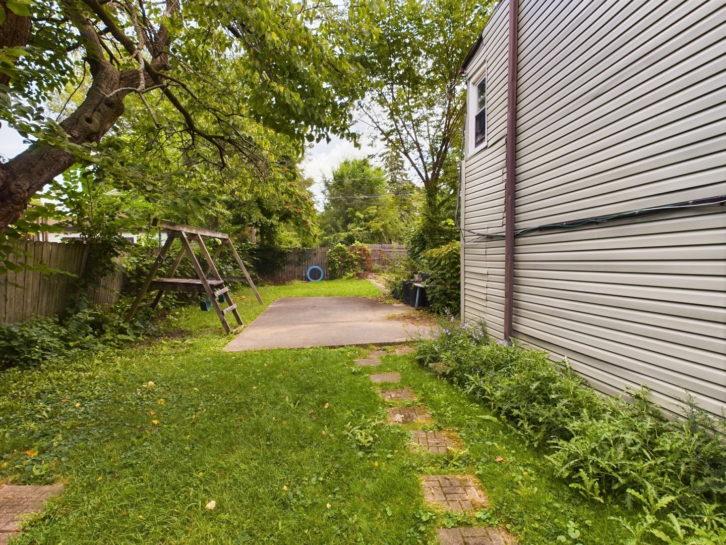 Property Photo:  9231 S Woodlawn Avenue  IL 60619 