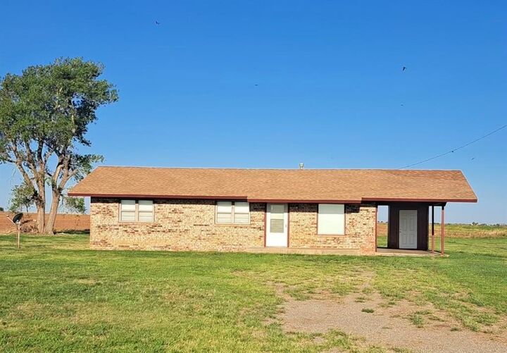 Property Photo: 13401 N 2410 Road OK 73062