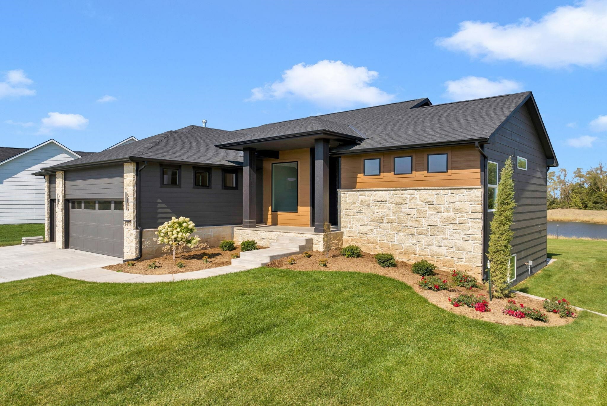 Property Photo:  1416 W Cozy Hollow  KS 67052 