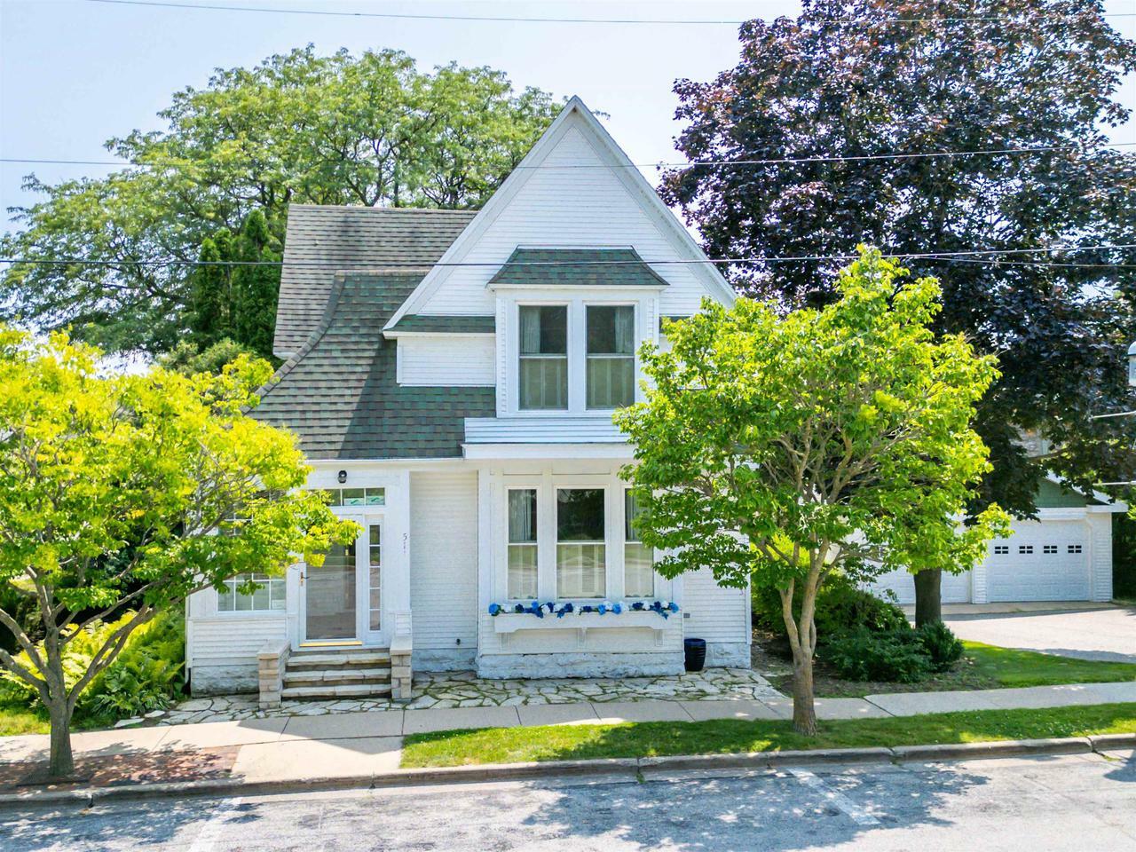 Property Photo:  511 Hill Street  WI 54941 