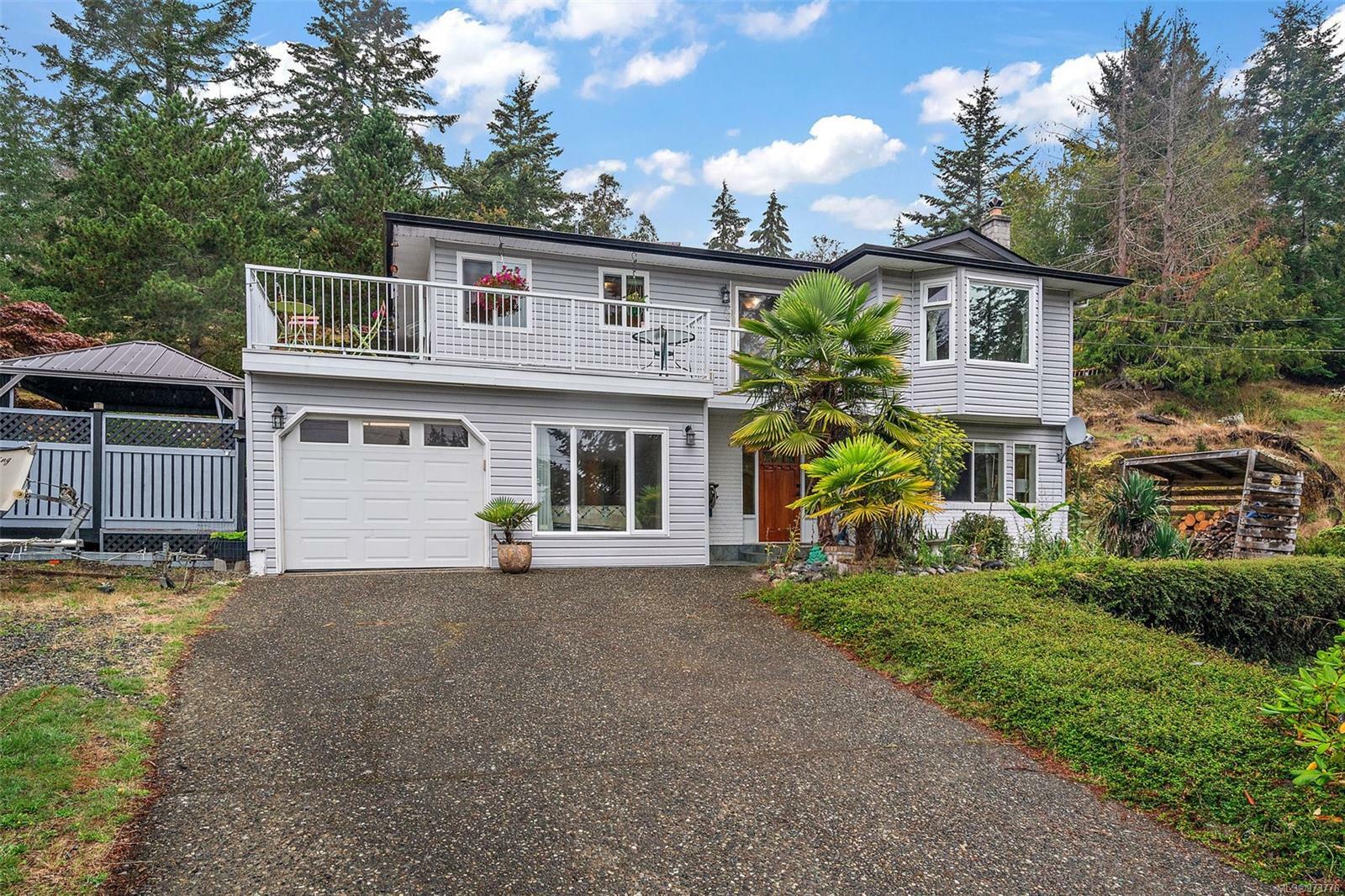 Property Photo:  2197 Henlyn Dr  BC V9Z 0N5 