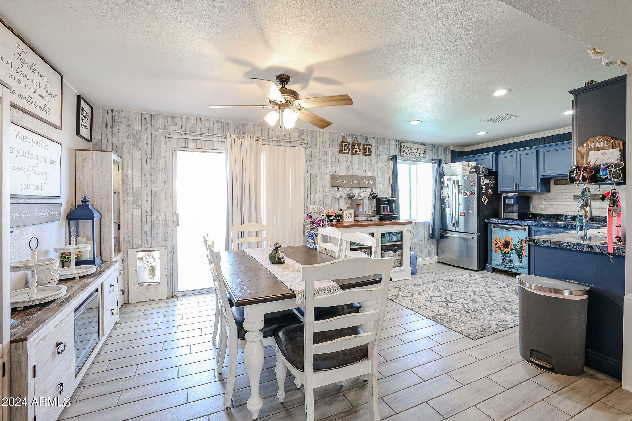 Property Photo:  2550 E Juanita Avenue  AZ 85204 