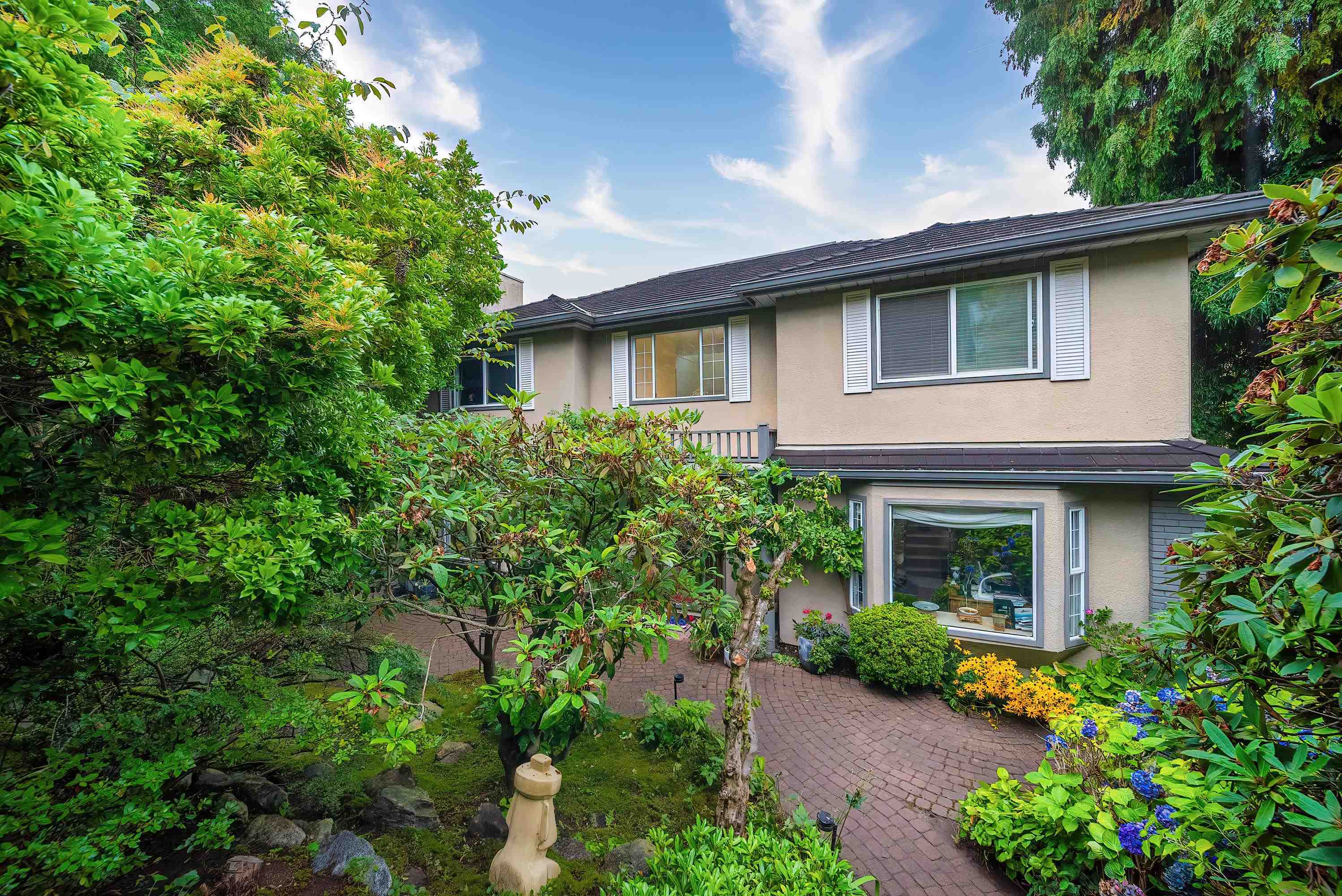 Photo de la propriété:  4333 Locarno Crescent  BC V6R 1G2 