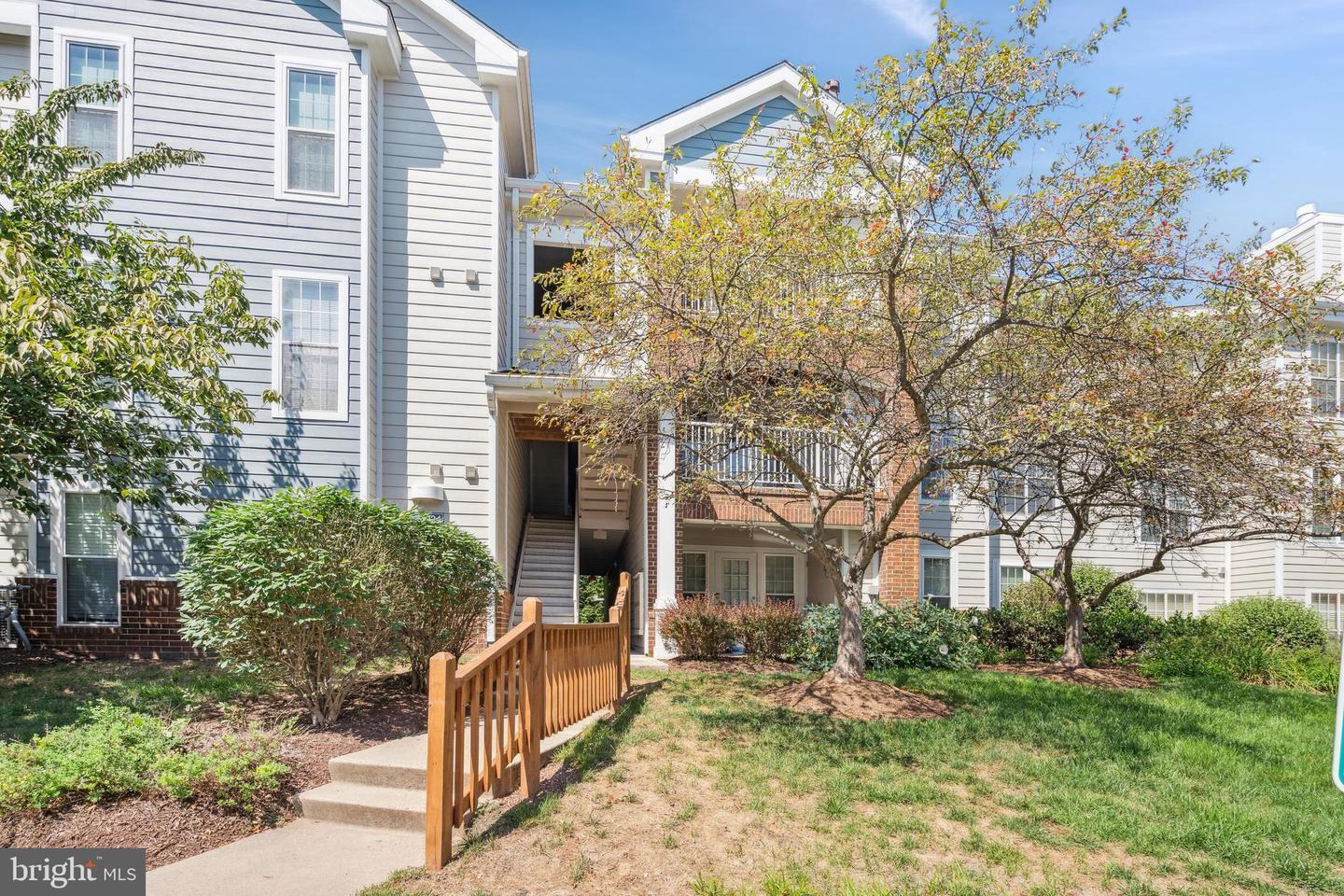 Property Photo: 21024 Timber Ridge Terrace 302 VA 20147