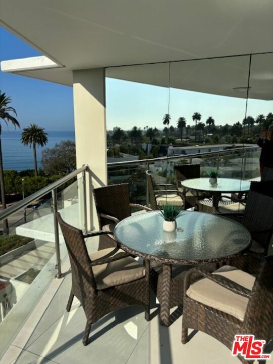 Property Photo:  201   Ocean Ave 709B  CA 90402 