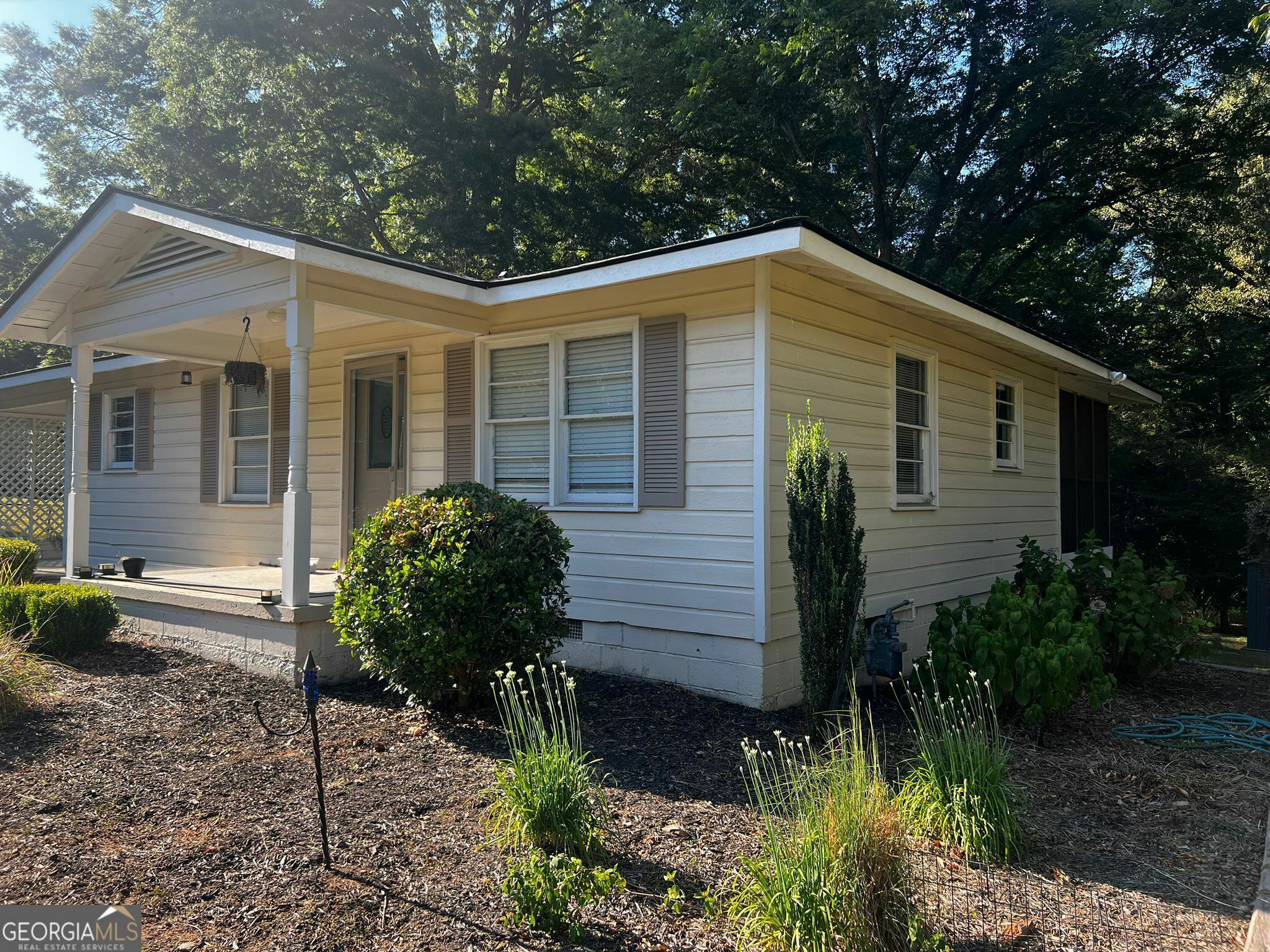 Property Photo:  2896 Fairview Road  GA 30016 