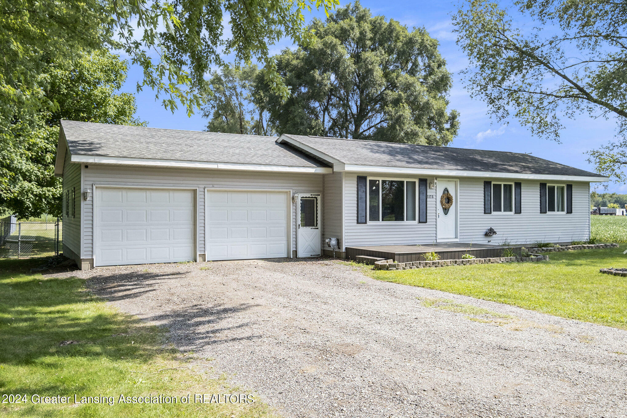 Property Photo:  1175 S Warren Road  MI 48866 