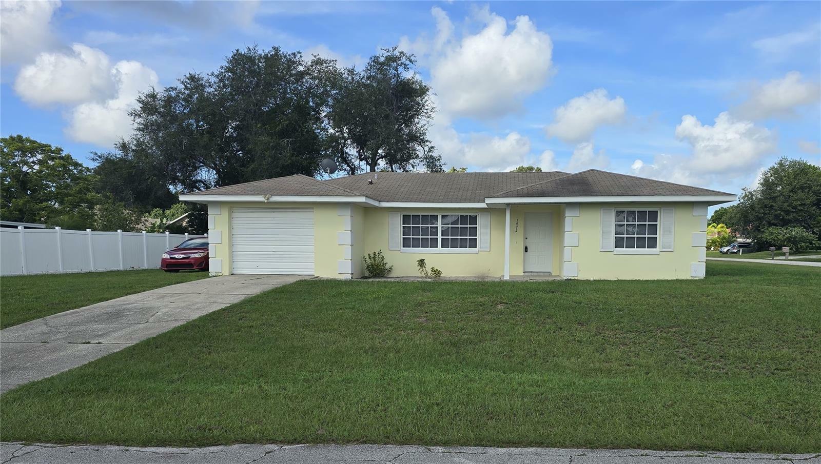 Property Photo:  1472 Montecito Avenue  FL 32738 