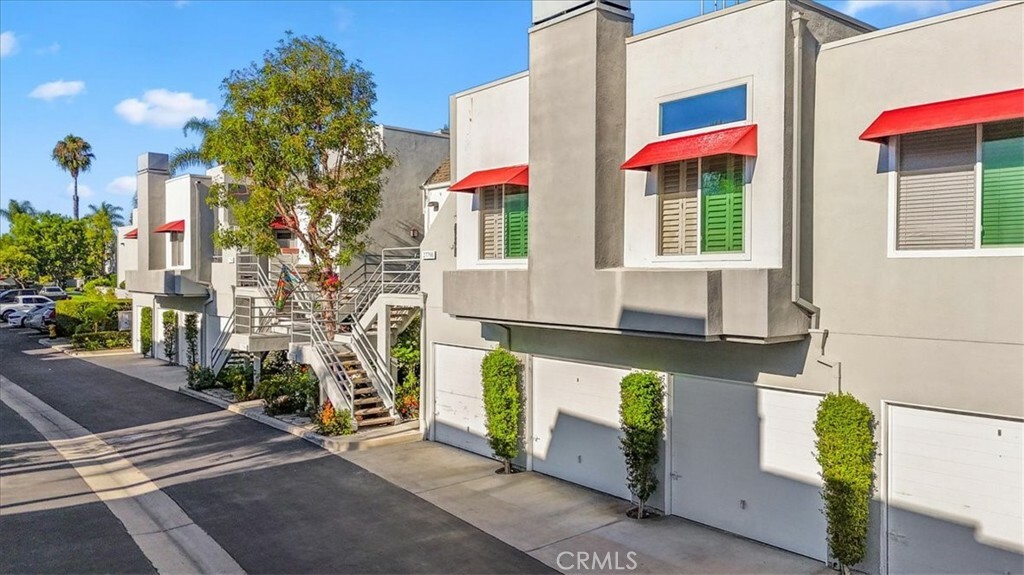 Property Photo: 27792 Zircon 91 CA 92691