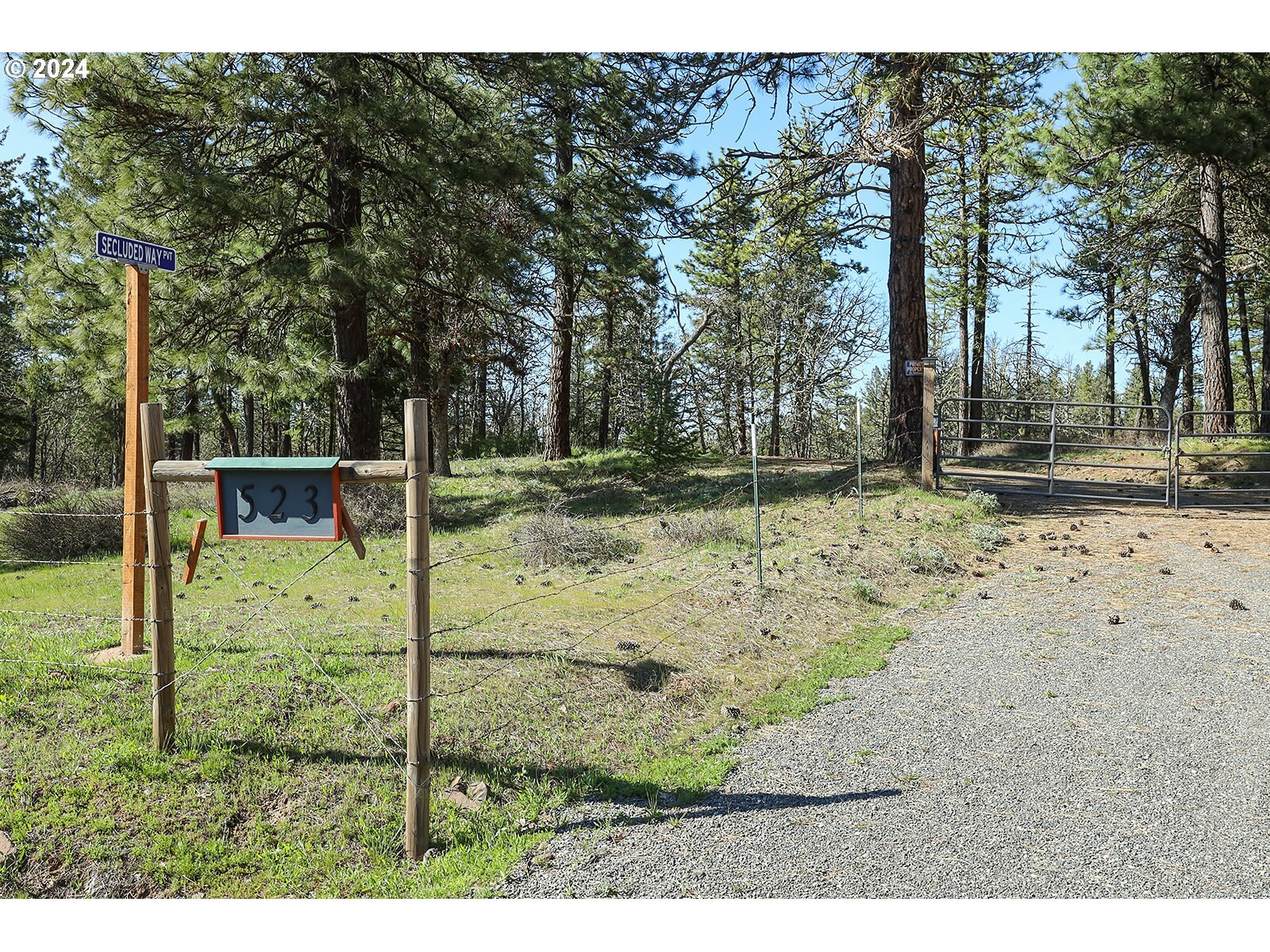 Property Photo:  Secluded Way 2  WA 98635 