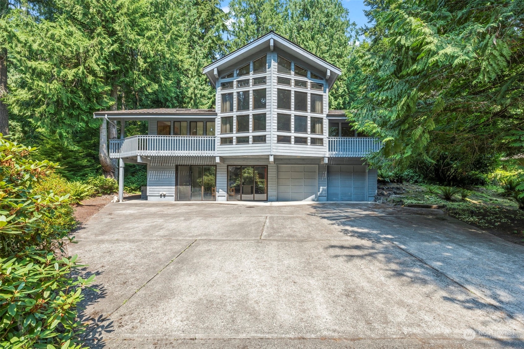 Property Photo:  370 Pinecrest Drive  WA 98368 