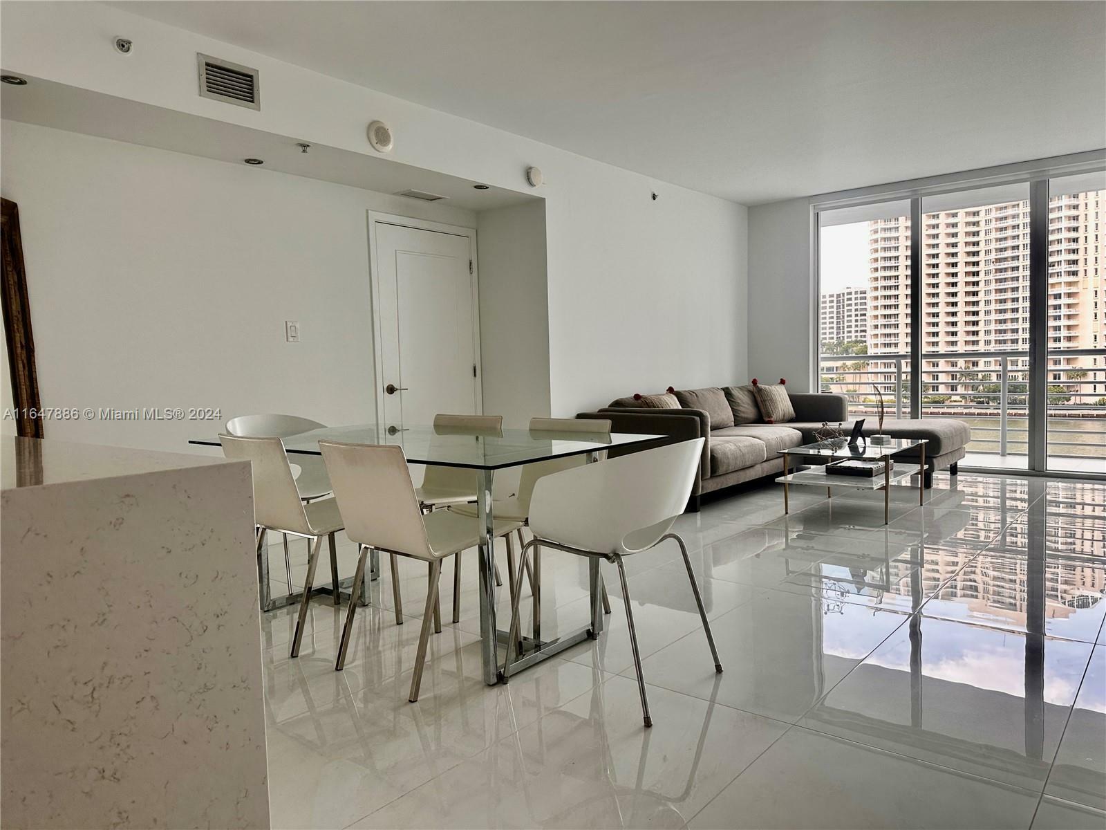 Property Photo:  335 S Biscayne Blvd 507  FL 33131 